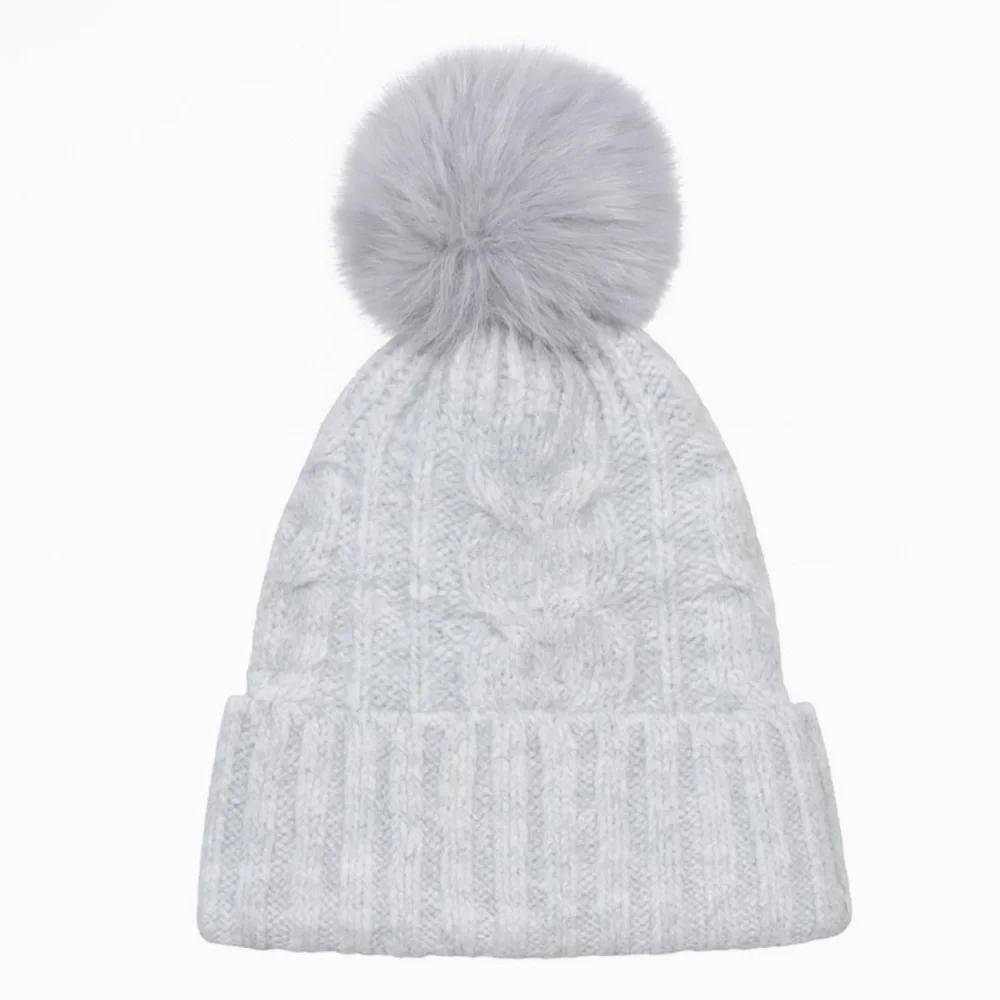 Sonoma Goods For Life Gray Cable Knit Pom Beanie Hat NWT Winter Cozy